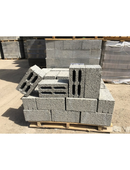 Блок цементный стеновой пустотелый(Пескоблок щелевой) 390мм*190мм*188мм (72шт/под)